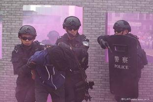 派出所上班吃瓜,闲话吃瓜趣事多