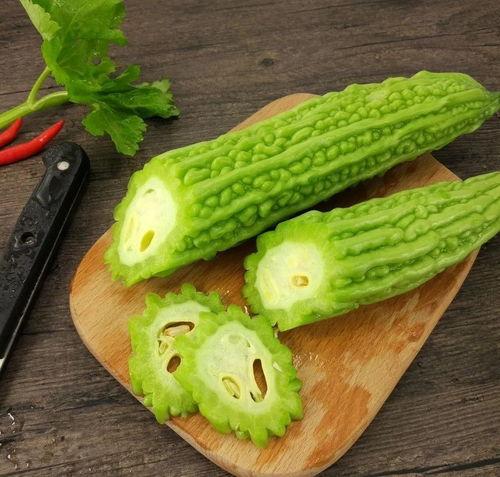 楼兰瓜吃的步骤